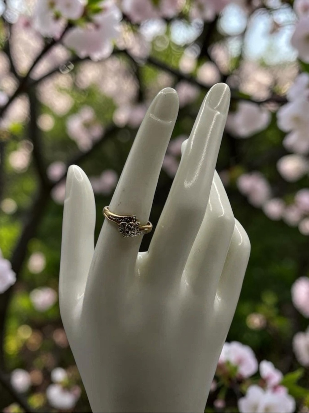 Vintage 10K Yellow Gold Genuine Diamond Floral Bypass Ring